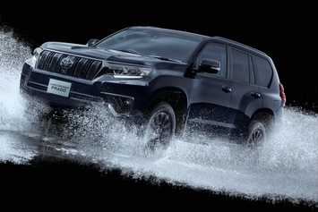 特別仕様車TX“Lパッケージ・Black Edition”(2.8Lディーゼル車7人乗り)