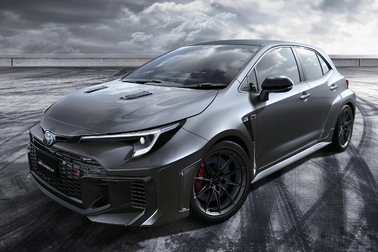 RZ［GR-DAT（8AT・4WD）］