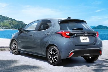 【モデル入り素材】Z（ハイブリッド・2WD）